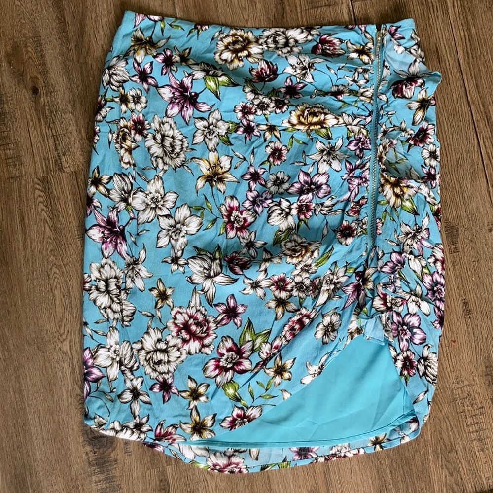 Guess Blue Floral Pencil Skirt